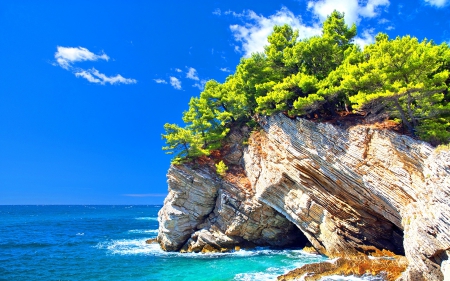 SEA CLIFF - clouds, nature, beach, rock, splendor, paradise, sky