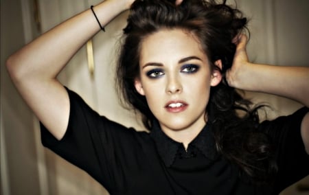 Kristen Stewart - woman, kristen stewart, face, actress, girl, black