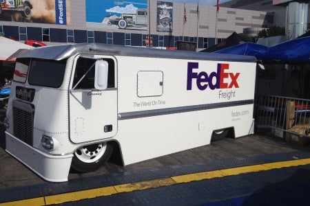 Slammed Fed Ex - van, auto, fed-ex, slammed