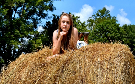 Cowgirl On A Hay Stack - style, girls, westerns, hay, women, models, cowgirls, outdoors, fun, female, boots