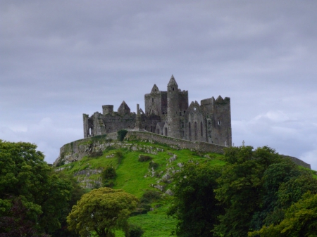 Castle on Mountaintop in Cashel Rock, Ireland - architecture, mountain, Ireland, castle