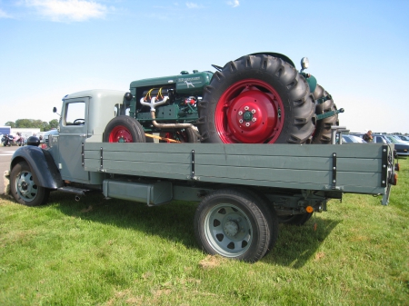 Car-Show,Falkoping,Sweden - tractor, falkoping, sweden, truck, summer, grass, car-show