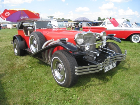 Car-Show - sky, car, summer, exalibur, car-show, grass