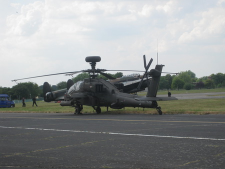 static apache - hill, biggin, air, airforce, aircraft, helicopter, apache, british, craft, raf