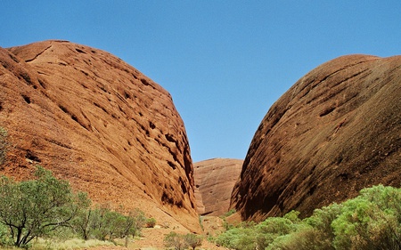 Australian Outback - desert, rock, mountains, shrubbery, australia