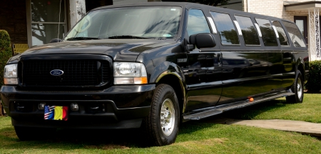 Ford Excursion Limousine - Ford Excursion Limousine, limousine, excursion, limo