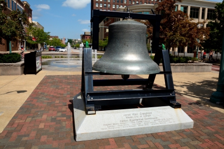 Bicentennial Bell - big bell, memorial bell, canton ohio, Bicentennial Bell, bell