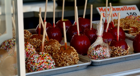 Candy Apples - apples, amusement park, fair food, candy, carnival, Candy Apples