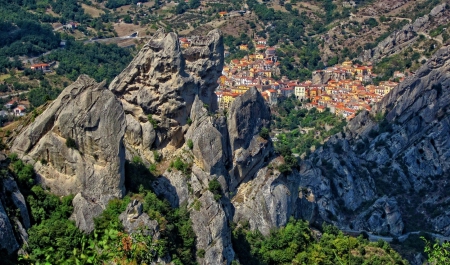 Pietrapertosa_Italy - nice, sky, italy, trees, sun, panorama, monument, rocks, view, ruins, castle, architecture, medieval, house, old, landscapes, building, ancient, hills, italia, village, town, flowers, colors