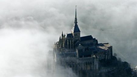 Misty Lone Castle - architecture, cities and towns, castles, mist