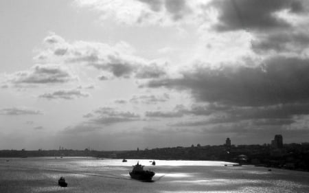 Bosphorus Sea - BW - istanbul, sky, bosphorus, sea