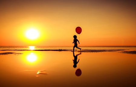 ♥ - clouds, childhood, splendor, sea, sunrise, ocean, sand, child, sunset, nature, balloons, sky