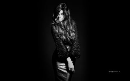 Misse Beqiri - black, beauty, dark, model