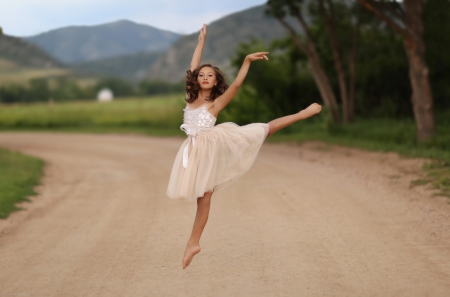 * Dancer * - little girl, dancer, girl, road, cute, dance, lovely