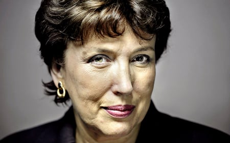 Roseline Bachelot-Narquin - woman, female, minister, paris, bling bling, other, picture, politique skz, pretty, france, bachelot, unpopular, my bad scores, sarkozy