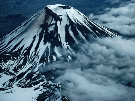 New Zealand Volcano covered in Snow - snow, volcanoes, mountains, nature