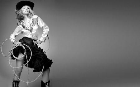 Rodeo Cowgirl - westens, women, style, fun, girls, rope, female, hats, boots, cowgirls, rodeo