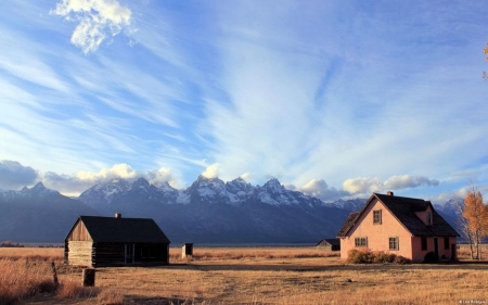 Teton National Park - rays, sky, landscape, photography, light, field, mountains, wallpaper, meadow, country, hd, abstract, clouds, house, scene