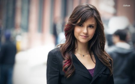 NINA DOBREV - DIAIRES, VAMPIRE, NINA, DOBREV