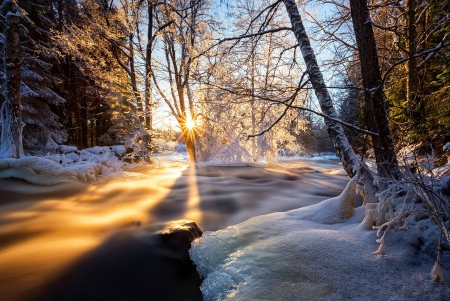 Winter Sun - scenery, landscape, snow, RIVER, view, WINTER SUN, hdr, sky, clouds, WINTER TIME, trees, winter, SPLENDOR, colors, tree, ice, nature, sunset, season, rive