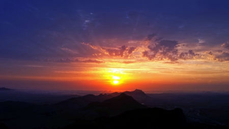 Beautiful Mountain Sunset - sunsets, nature, mountains, beautiful mountain sunset