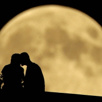 Full Moon Lovers