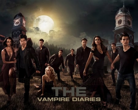 THE VAMPIRE DIARIES - VAMPIRE, STEFAN, DAMON, ELENA