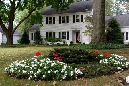 Pretty White House - house flowers, pretty house, pretty home, beautiful home, Pretty White House