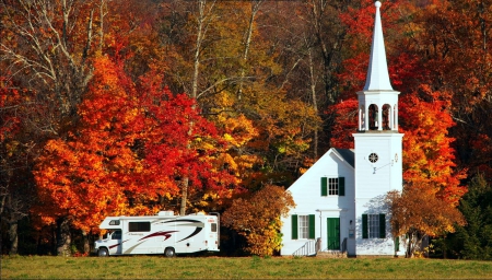 Church in Maine, New England - autumn, trees, nature, fall, forest, car, caravan, leaves, colors