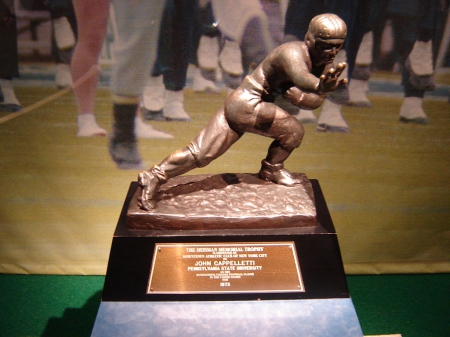 THE HEISMAN TROPHY - Action, Sports, people, USA