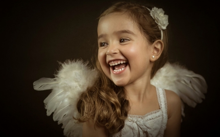 Angel - girl, feather, angel, little angels, child, smile, white, wings, cute, Lidia