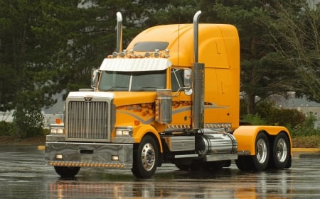 Westernstar Parked In The Rain - truck, big rig, semi, rain