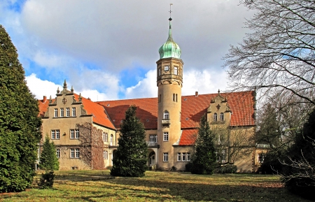 Lovely Castle - trees, architecture, castle, castles