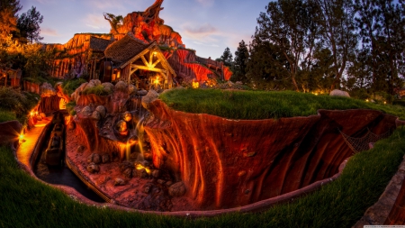 Splash Mountain - splash mountain, halloween, disney, photo