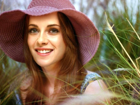 Kristen Stewart - 2014, kristen stewart, actress, hat, wallpaper, stewart, model, kristen, beautiful, smile