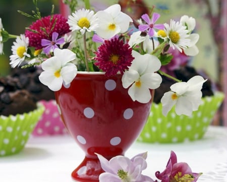 Flowers in Polka Dots Vase - polka dots, flowers, petals, vase