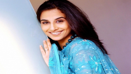 Vidya Balan - actress, smile, blue, sari