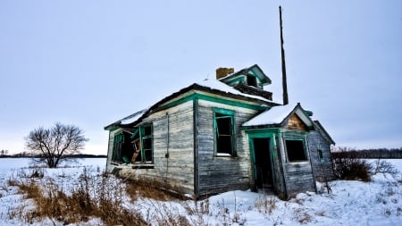 Abandoned house - snow, abandoned, House, old