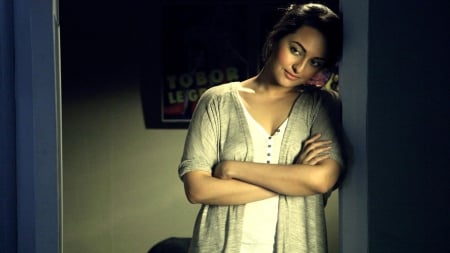 Sonakshi - white, beauty, actress, nighty