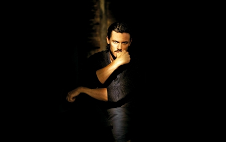 Luke Evans - actor, luke evans, black, man