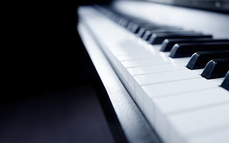 Windows 8.1 Piano Background 2