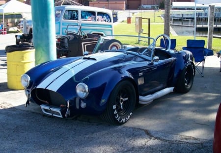 Cobra - classic, white stripes, side pipes, blue