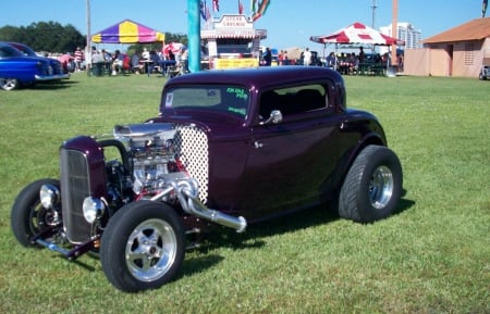 32 Ford Hotrod - classic, hotrod, checkered board, motor