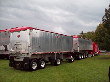 Truck And Trailers - semi, big rig, trailers, truck