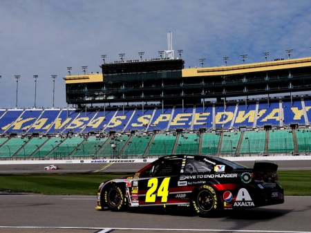 #24 Jeff Gordon F - wide screen, driver, photography, kansas speedway, auto, jeff gordon, racing, gordon, nascar, 24, photo