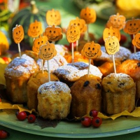 Pumpkin Muffins for Halloween