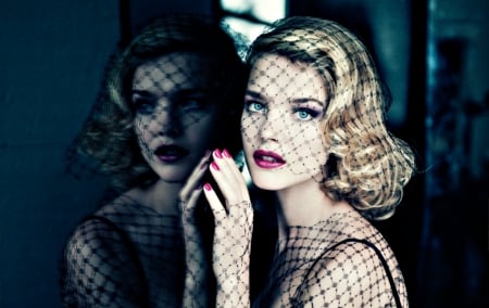 Natalia Vodianova - make-up, mirror, natalia vodianova, pink, black, model, veil, blonde, girl, woman