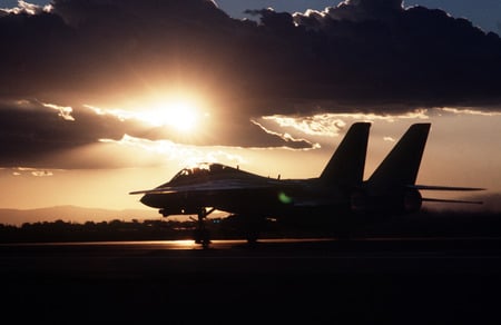 The Peace of Dusk Awaits - fighter, jet, wing, carrier, recon