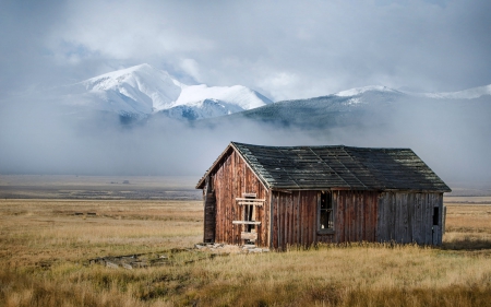 Arizona Mountain Landscape - nature, clouds, mountains, grass, shed