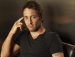 Alex OLoughlin